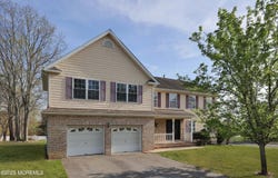 22 Roe Lane, Howell, NJ 07731