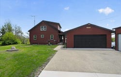 14601 Brookhurst Drive, Cement City, MI 49233