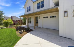 3814 Illahe Hill Dr S, Salem, OR 97302