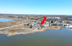 35 Bayside Dr, Somers Point, NJ 08244