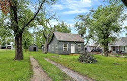 414 W High St, Leon, KS 67074