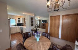 1606 13th Avenue, Belle Plaine, IA 52208