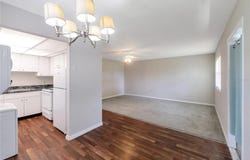 201 KINGS Boulevard, SUN CITY CENTER, FL 33573