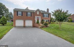 6 PRINCETON PLACE, HAGERSTOWN, MD 21742