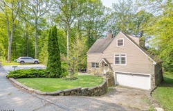 250 Waconia Rd, Vernon Twp., NJ 07422-1700