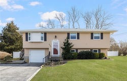 250 Brownell Lane, Portsmouth, RI 02871