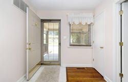 108 Waterside Cir, Council Grove, KS 66846
