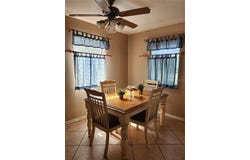 10 N TROWELL AVENUE, UMATILLA, FL 32784
