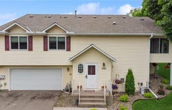 3726 Gershwin Lane N, Oakdale, MN 55128