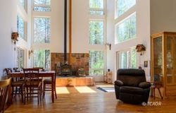 588 N Derrick Flat, Trinity Center, CA 96091