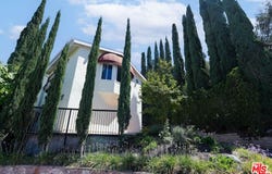 7796 Skyhill Dr, Los Angeles, CA 90068