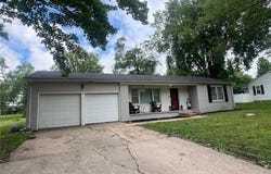 12 Brookside Drive, Paola, KS 66071