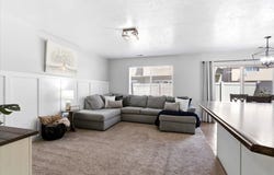 160 ARLINGTON Way, Harrisville, UT 84414
