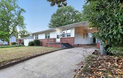 220 Woodview Ave, Spartanburg, SC 29306