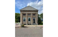 160 Broadway Street, Conde, SD 57434