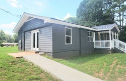 109 Reynolds, Greensboro, GA 30642