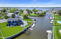 11 Gail Drive, Monmouth Beach, NJ 07750