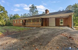 2305 Country Lane, Maidens, VA 23102