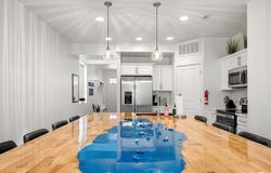 541 N RICHLAND St, Garden City, UT 84028