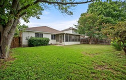 1009 Laurelleaf DR, Pflugerville, TX 78660
