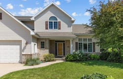 512 W ROLLING MEADOWS Lane, APPLETON, WI 54913