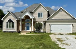 53 Walnut Dr., Nauvoo, IL 62354