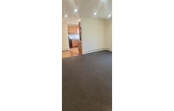 1 E Hemlock Drive, Bay Shore, NY 11706