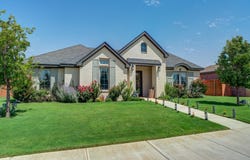 702 N 8th Street, Wolfforth, TX 79382