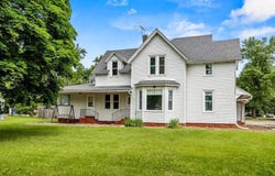 533 Main Street S, Cambridge, MN 55008
