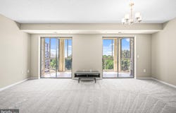 19355 CYPRESS RIDGE Terrace, LEESBURG, VA 20176