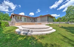 506N E Gulliver Lake, Gulliver, MI 49840
