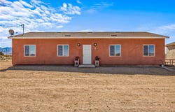 8980 W Mission Lane, Dolan Springs, AZ 86441