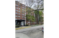 39 E 39Th St, Paterson City, NJ 07514-1143