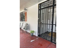 806 W 80 Place, Hialeah, FL 33014