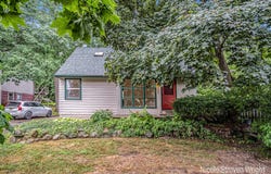2146 Lansing Street SE, Grand Rapids, MI 49506