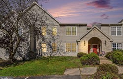 215 FOREST OAK Lane, HARRISBURG, PA 17110