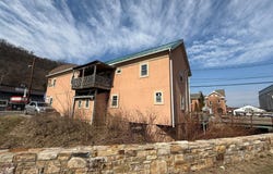 50 N WASHINGTON STREET, BERKELEY SPRINGS, WV 25411