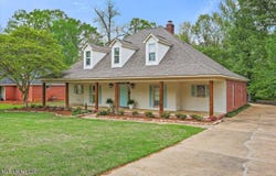 138 Oak Ridge Circle, Madison, MS 39110