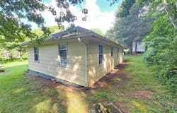 140 Laurel Branch Road, Elizabethton, TN 37643