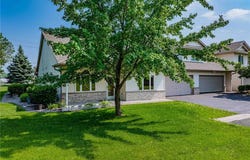1152 Crystal Place W, Chaska, MN 55318