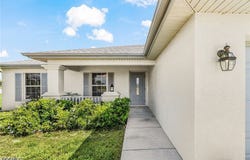 307 NE 25th Terrace, Cape Coral, FL 33909