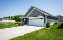 2760 Abby Woods Dr, Jeffersonville, IN 47130