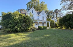 104 MARKET ST, ONANCOCK, VA 23417