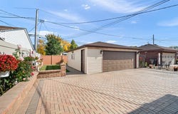 4933 N Sayre Avenue, Chicago, IL 60656