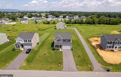 1478 FALCON LANE, CHAMBERSBURG, PA 17202