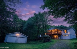 571 Barton Road, Thompson, PA 18465