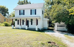 203 E Prairie Lane, Ash Grove, MO 65604