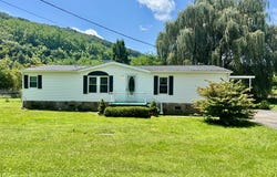 194 Hayton Avenue, BLUEFIELD, WV 24701