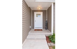1404 Jessalinn Drive, Lebanon, MO 65536