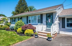 251 E Crescent Parkway, South Plainfield, NJ 07080
